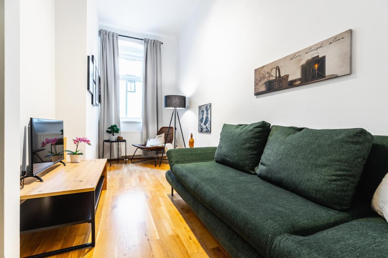 Stylish Designed In A Calm District Apartment